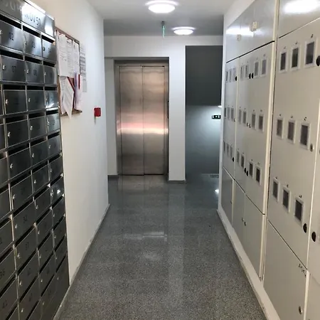 Denis Centar With Private Parking Garage Apartment *