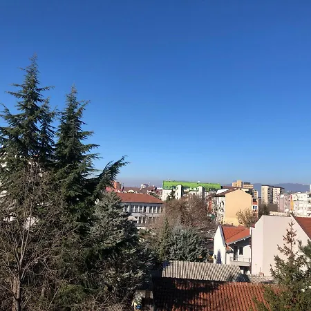 Denis Centar With Private Parking Garage Skopje