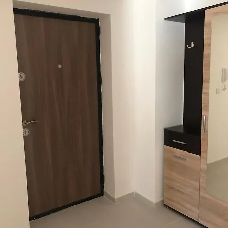 Apartment Denis Centar With Private Parking Garage Skopje